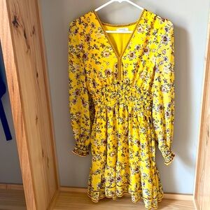 Max Studio woman’s dress with elastic waist. Yellow floral. Size small